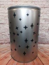 Feuertonne mit - Sternenhimmel - Motiv,  aus NEUEM 200L Ölfass,  Feuerkorb