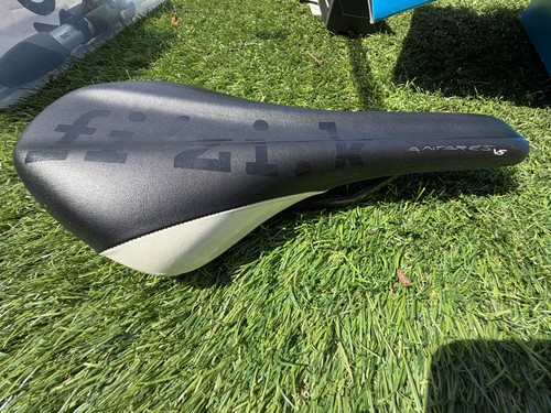 Fizik antares carbon - fizik,
