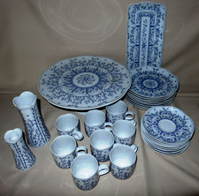 Kaffeeservice Alt Tirschenreuth 1838 * 28 Teile * Fleur/Blätterzauber Blau-Weiß
