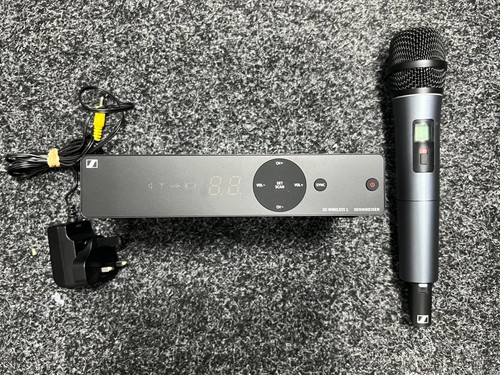 Sennheiser 825 - xs, 1