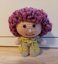 sehr hübsche Häkelpuppe, süße Puppe, handmade Blumenkind, Größe 19 cm