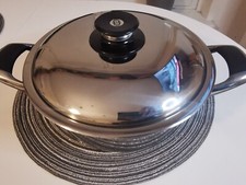 AMC Topf 24 cm, 3,5 Liter, Tiefe 8 cm,  mit Deckel, Induktion