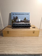 ROCO HO 43660 BR E 18 Museumsedition in Holzkiste Vitrinenmodell