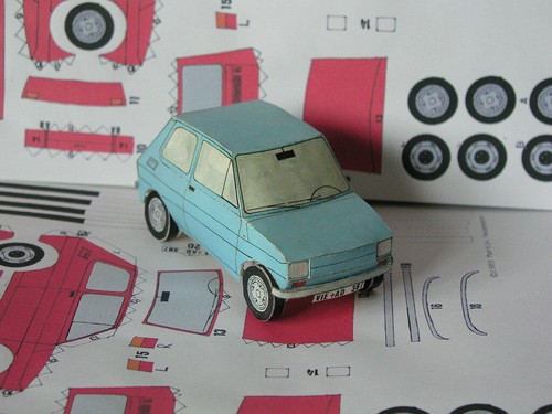 Fiat 126 bambino bastelbogen - 126,