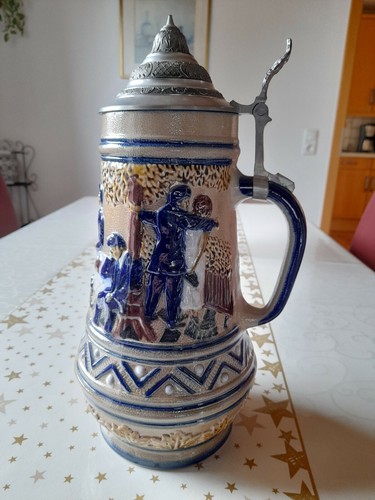 Alter bierkrug mit - alter,