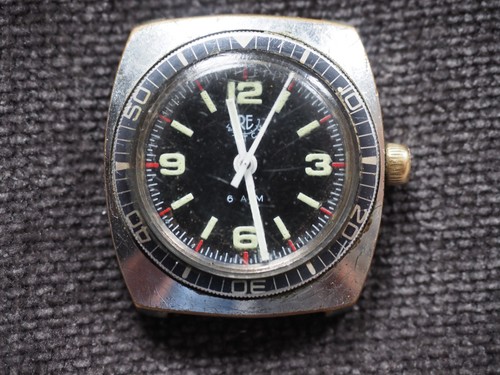 Watcht diver taucher - re,