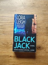 Black Jack von Leigh, Lora |