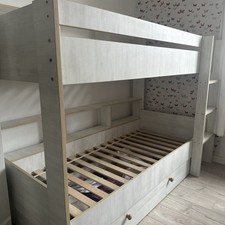 Doppelhochbett für Kinder 6–16 | stabil bis 500 kg | Massivholz | mit Schublade