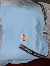 Ellesse Shirt in hellblau für