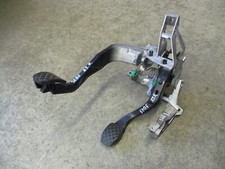 Bremspedal Kupplungspedal Pedal VW Passat 3BG AUDI A4 S4 B5 Pedalerie 8D1721117K