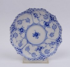 Royal Copenhagen Musselmalet Vollspitze Untertasse Modell 1037 Porzellan 1. Wahl