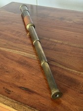 Großes Antikes Fernrohr