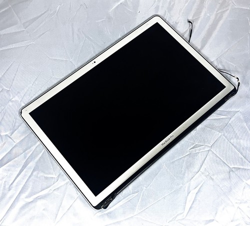 Original apple macbook - original, pro