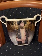 Gustav Klimt Vase. Artis Orbis Goebel