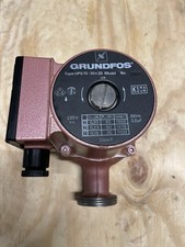 GRUNDFOS®.  Umwälzpumpe Type UPS 15-35×20  180. Model E No. G827