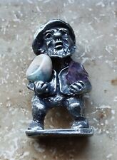Gnom mit Steinen Figur 