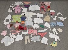 Puppenkleider Posten und Puppe