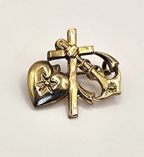 Schöne alte Brosche