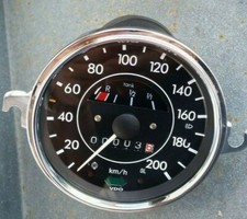 VW Käfer 1200/1300 Tacho bis 200 km/h mit Chromring ( Mwst. ausweisbar !! )