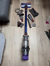 Dyson V11 Absolute Akku-Handstaubsauger - Nickel/Blau