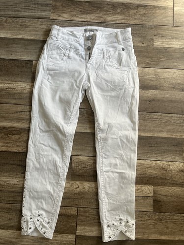 Schöne tredy hose mit perlen - schöne,