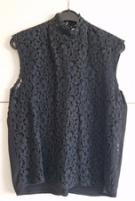 Schwarzes, ärmelloses