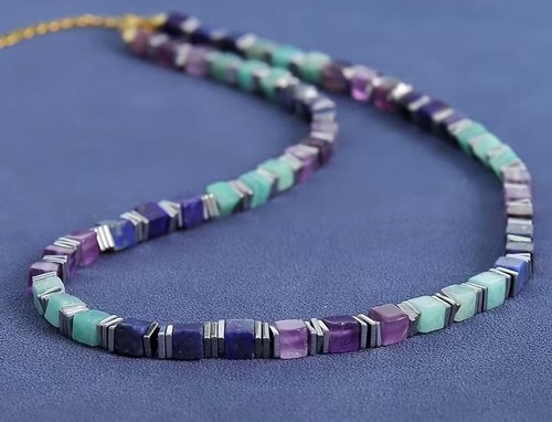 Edelstein würfel - edelstein, ***