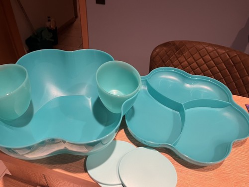 Tupperware chip dip - chip`n, set
