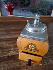 Kaffeemühle, manuell, Holz