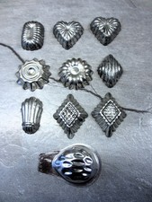 10 gebrauchte Schokoladenförmchen Metall - Pralinenformen - Bärentatzen