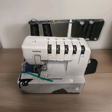 Brother CV3550 Coverstitch Top-Stitch Maschine, kaum benutzt, für Anfänger, OVP