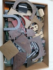 TT Gebäudeteile, Bastlerkonvolut, Garage,Tunnelportale, Bahnsteig,Wasserrad