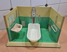 Puppenstube - Badezimmer mit Wanne und Wassertank 1:12