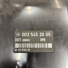 Mercedes Benz 003 545 20 05 Kraftstoffpumpen Relais KPR W124 W126