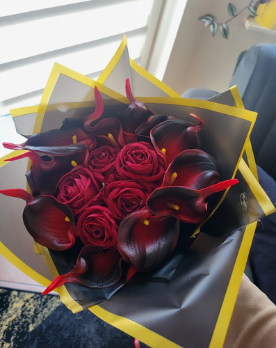 Künstlicher blumenstrauß mit - künstlicher,