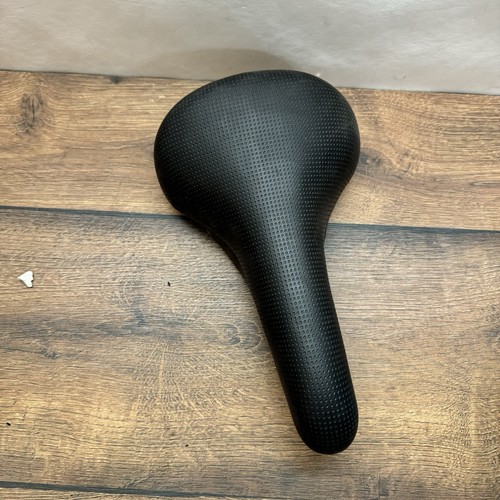 Sportlicher fahrradsattel - fahrradsattel,
