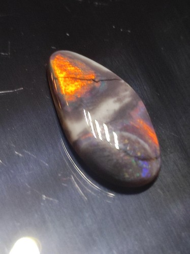 Black opal mit karat - 3,15,