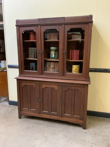 Antik buffet - -,