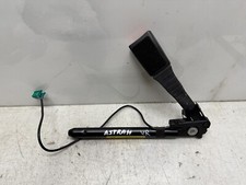 Opel Astra H Zafira B Gurtschloss Gurtstraffer vorne rechts   13127267  13130024