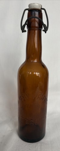 Alte bierflasche mit - alte,