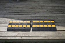 Bordsteinrampe Randsteingummi Rampe Gummi 10 cm Höhe  60 x 30 x 10 cm Allpax NEU