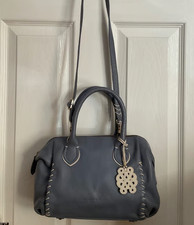 Blaue Handtasche aus weichem Leder für Frauen, guter Zustand