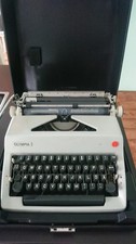OLYMPIA Schreibmaschine im