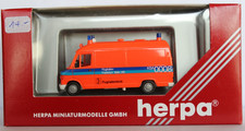 Mercedes Benz 310 D RTW Flughafenklinik  Herpa  1:87 043700