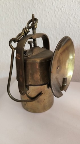 Alte grubenlampe aus - aus, messing