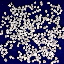 Diamant Rohdiamant gebohrt mit