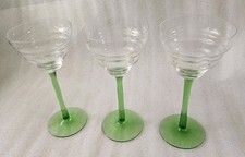 3 Weingläser antik grüner Stiel