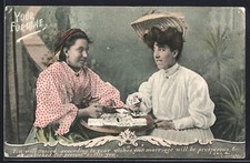 Frau bei einer Hellseherin