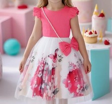 Niedliches Mädchenkleid Schmetterling Gr. 104/110 Neu