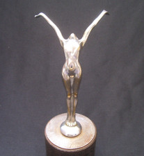 VINTAGE 1930er DESMO DAWN AUTO KÜHLERDECKEL MASKOTTCHEN ~ WEIBLICHE MOTORHAUBE/HAUBENVERZIERUNG